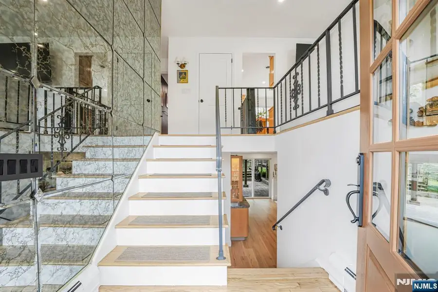 53 W Park Avenue, Park Ridge, NJ 07656 - #2