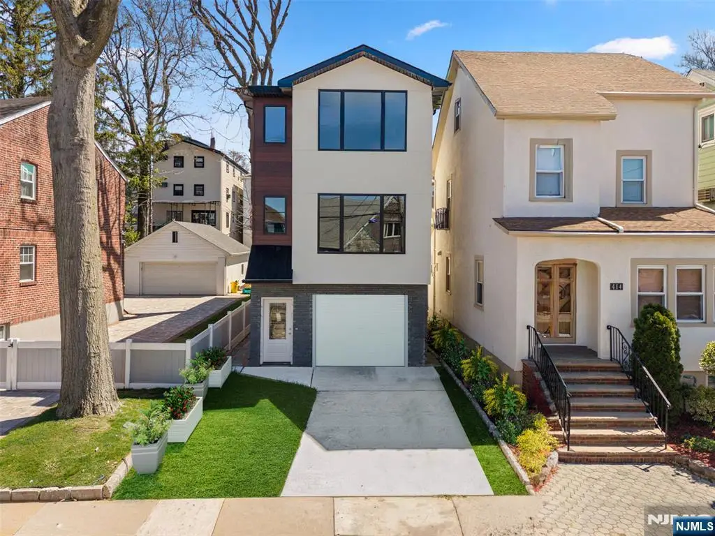 416 8th Street, Fairview, NJ 07022 - #1
