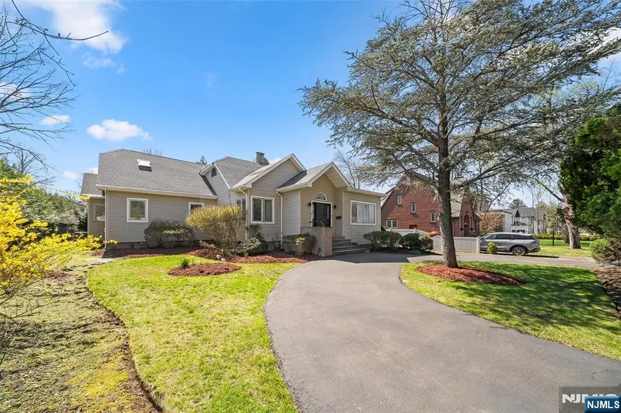 19 Central Avenue, Demarest, NJ 07627 - #3