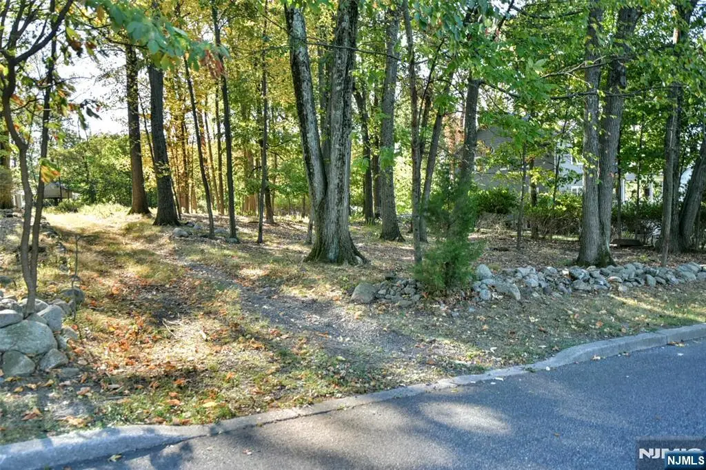 492 Manchester Avenue, North Haledon, NJ 07508 - #1