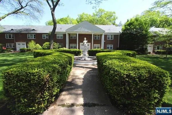 151 Palisade Avenue C2, Englewood, NJ 07631