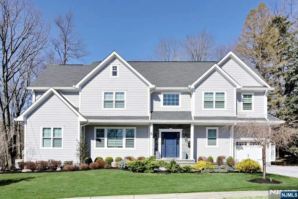 5 Colebrook Drive, Park Ridge, NJ 07656 - #1