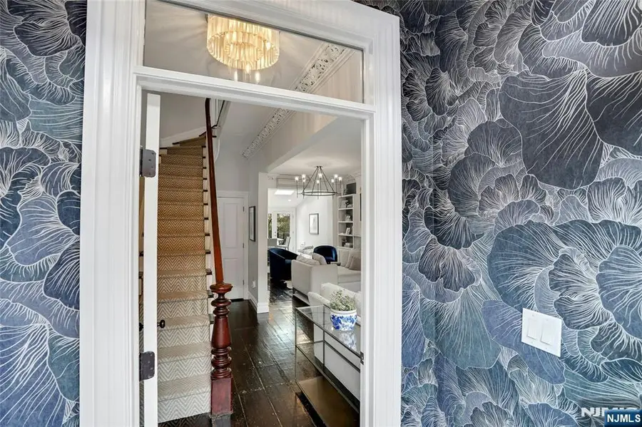 218 8th Street, Jersey City, NJ 07302 - #3