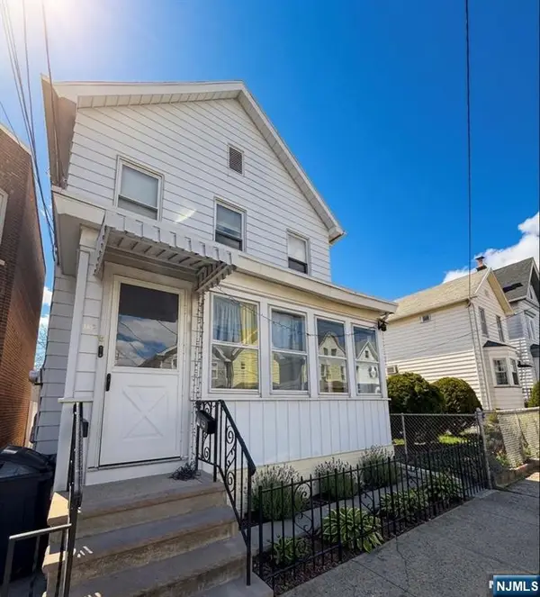 110 Tappan Street, Kearny, NJ 07032