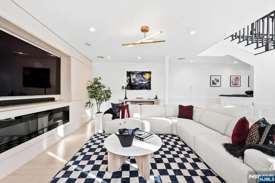 1101 Bloomfield Street 2, Hoboken, NJ 07030 - #2