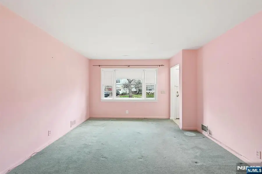 25 Hillside Terrace, Livingston, NJ 07039 - #2