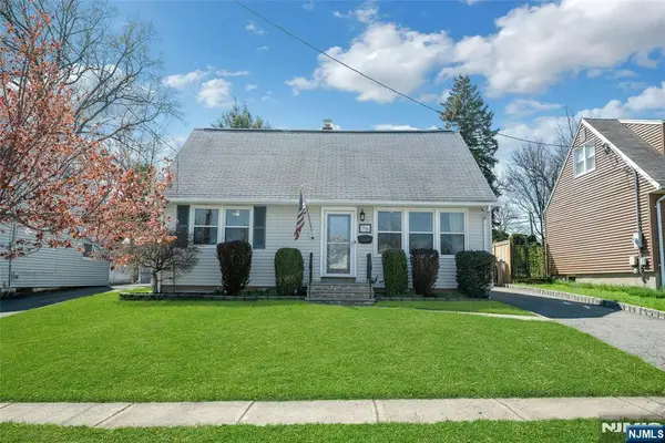 76 Farmingdale Avenue, Bloomfield, NJ 07003