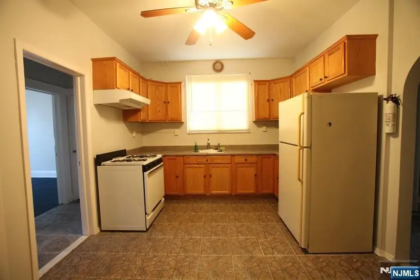 210 Day Avenue, Cliffside Park, NJ 07010 - #3