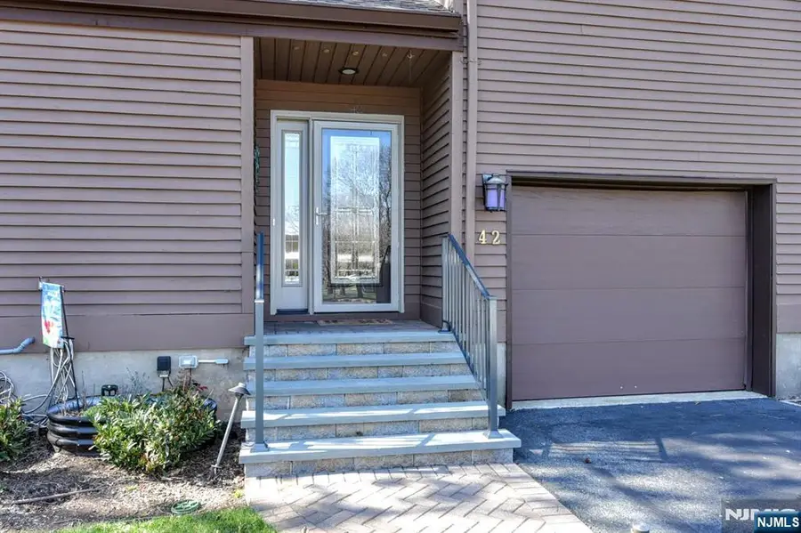 42 Bellgrove Drive, Mahwah, NJ 07430 - #3