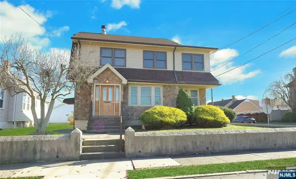 80 Garfield Place, Totowa, NJ 07512