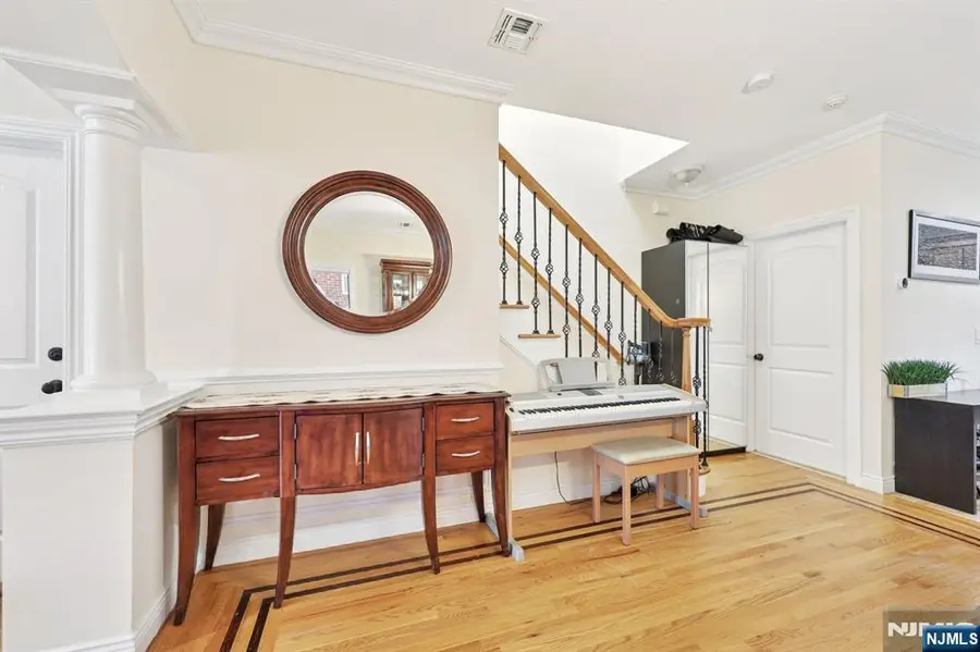 421 Lafayette Avenue 421, Cliffside Park, NJ 07010 - #3