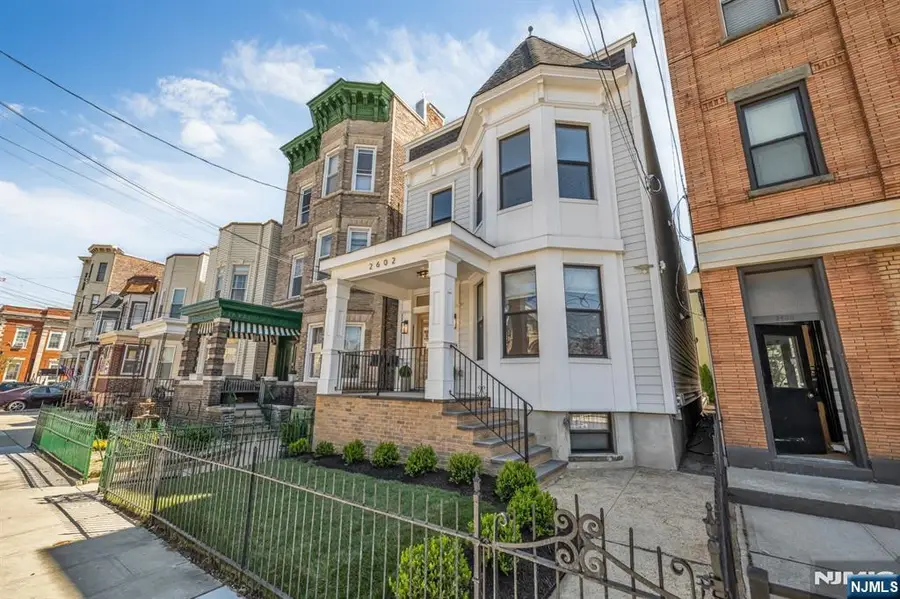2602 Palisade Avenue, Weehawken, NJ 07086 - #3