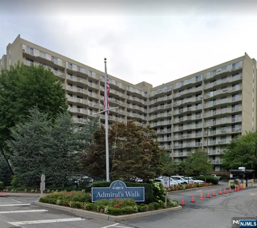 1077 River Road PH 13, Edgewater, NJ 07020 - #1