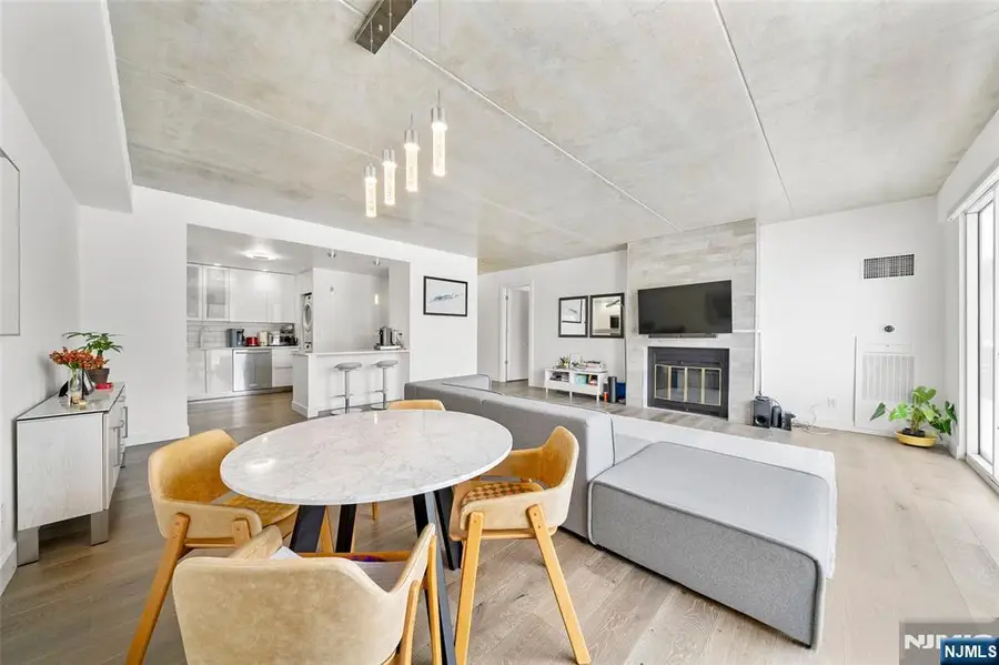 1077 River Road PH 13, Edgewater, NJ 07020 - #3