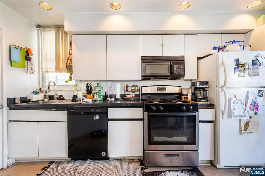 24 Pleasant Avenue, Clifton, NJ 07013 - #3