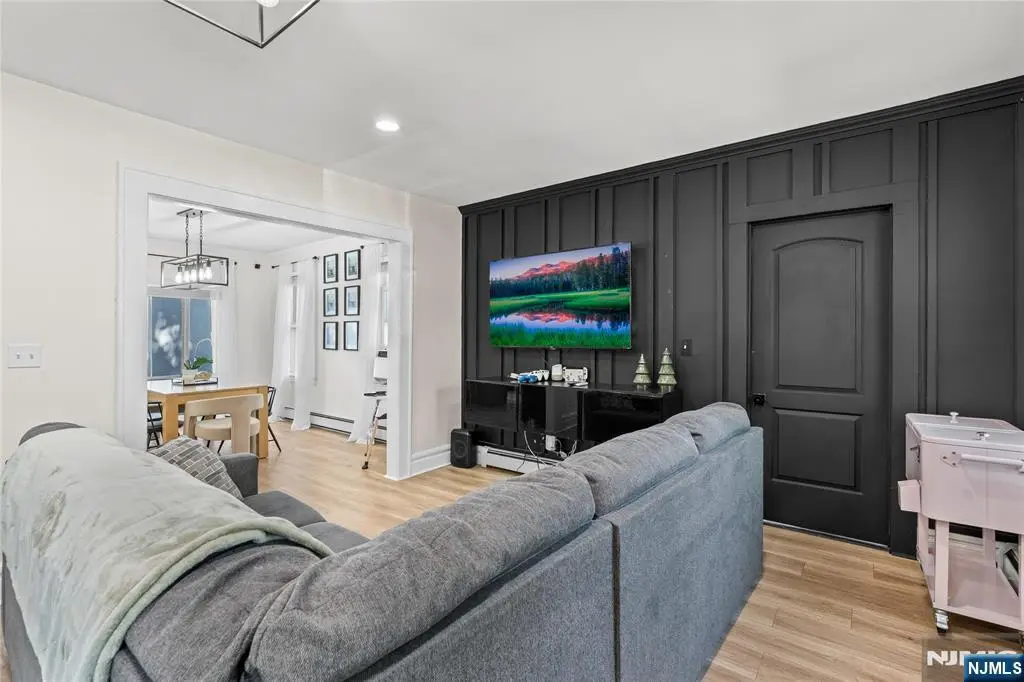 44 Richelieu Place, Newark, NJ 07106 - #1