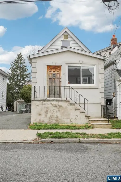 17 Emma Place, Clifton, NJ 07013 - #3