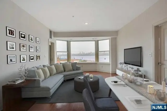 20 Ave At Port Imperial 237, West New York, NJ 07093 - #1