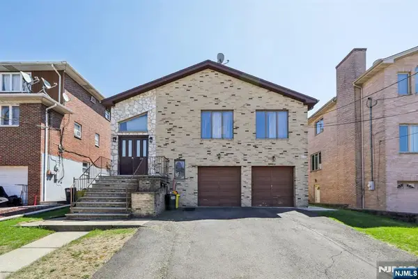 318 3rd Street, Palisades Park, NJ 07650