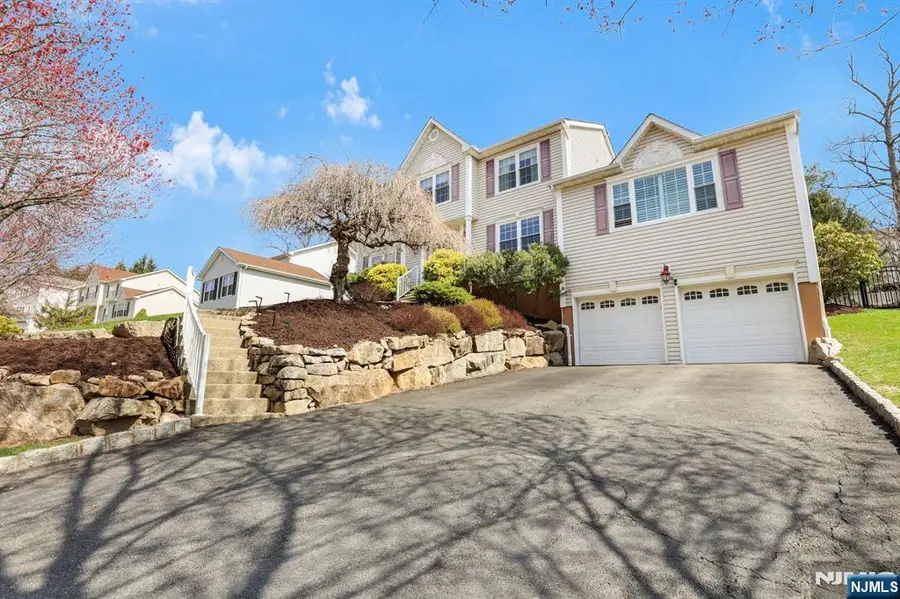 47 Sherbrook Drive, White Meadow Lake, NJ 07866 - #3