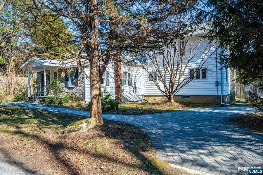 16 Sky Top Road, Lebanon, NJ 07865 - #3