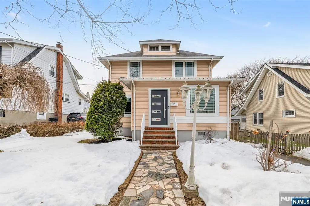 107 Chestnut Street, Rochelle Park, NJ 07662 - #1