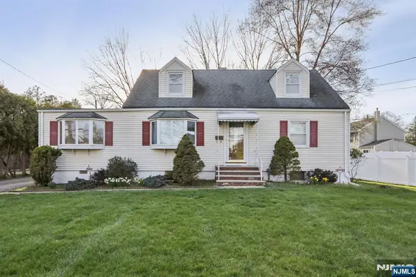 114 Crescent Avenue, Waldwick, NJ 07463