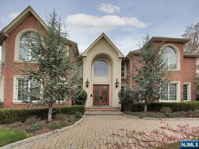 8 Willow Drive, Englewood Cliffs, NJ 07632 - #1