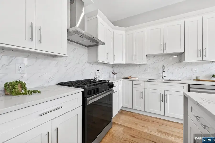 126 De Kalb Avenue, Jersey City, NJ 07306 - #3