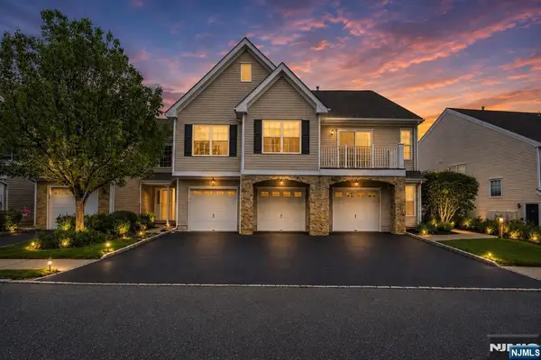 131 Mountainside Drive, Pompton Lakes, NJ 07442