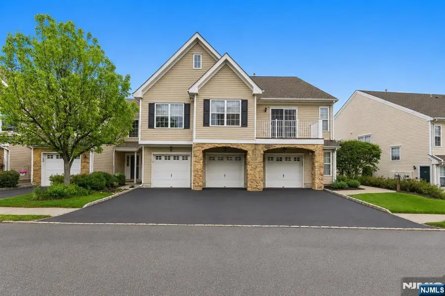 131 Mountainside Drive, Pompton Lakes, NJ 07442 - #2