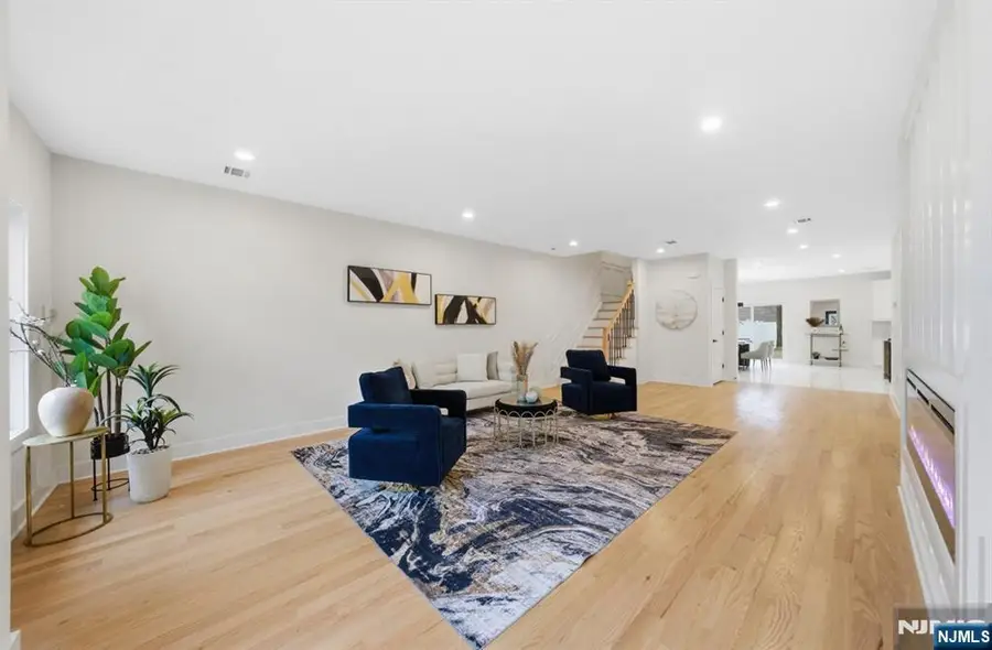 488 Dewey Avenue, Saddle Brook, NJ 07663 - #3