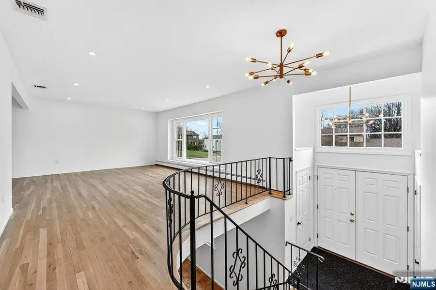 392 Mercer Avenue, River Edge, NJ 07661 - #3