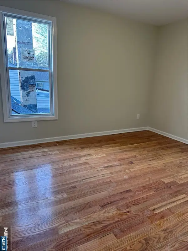 68 Arch Street, Paterson, NJ 07522