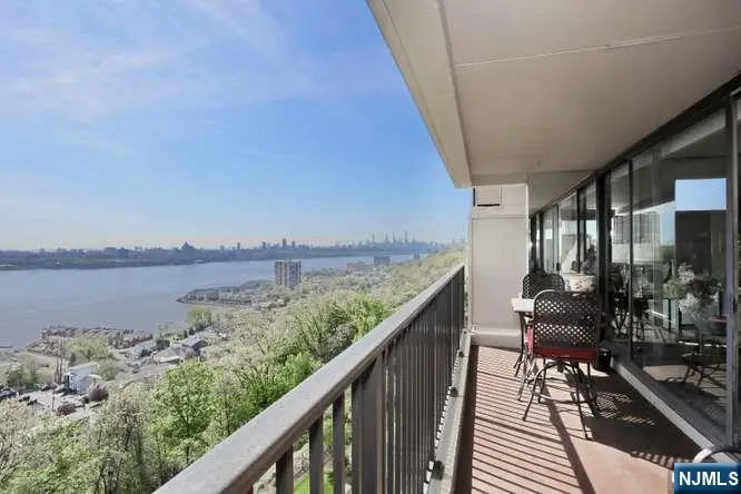 3 Horizon Road 815, Fort Lee, NJ 07024 - #2