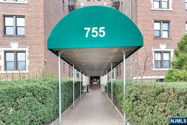 755 Anderson Avenue 4J, Cliffside Park, NJ 07010 - #2