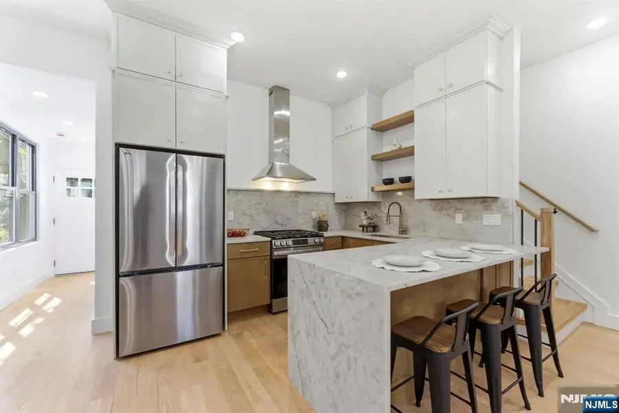 113 Oak Street, Jersey City, NJ 07304 - #2