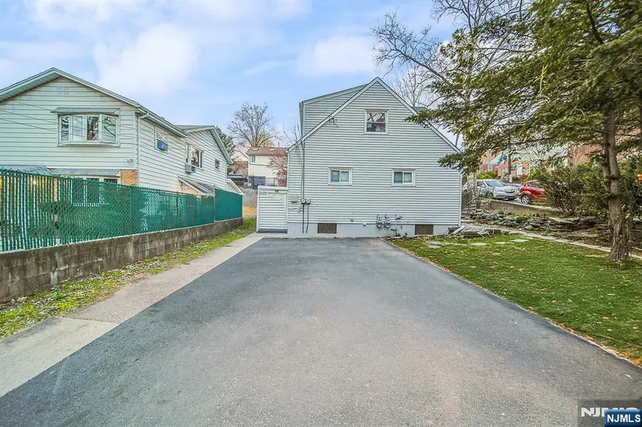 2 Elizabeth Street, Ridgefield, NJ 07657 - #2