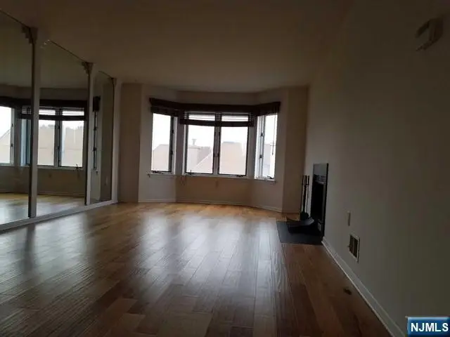 603 Ellery Court 603, Edgewater, NJ 07020 - #3