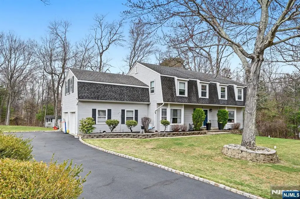 6 Robin Drive, Oak Ridge, NJ 07438 - #1