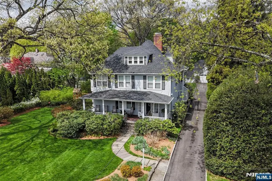 208 Lincoln Avenue, Ridgewood, NJ 07450 - #2