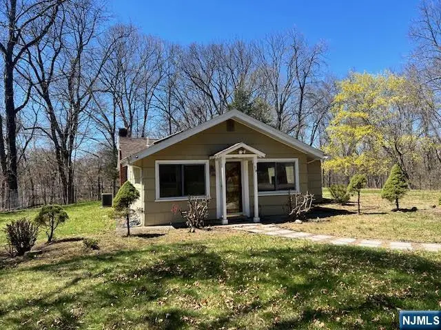 19 Crescent, Wayne, NJ 07470 - #3