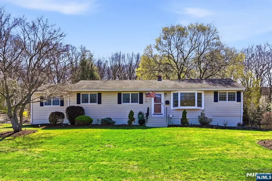 165 Page Drive, Oakland, NJ 07436 - #2