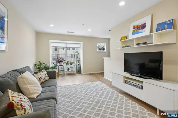 55 Greenbrook Drive, Bloomfield, NJ 07003