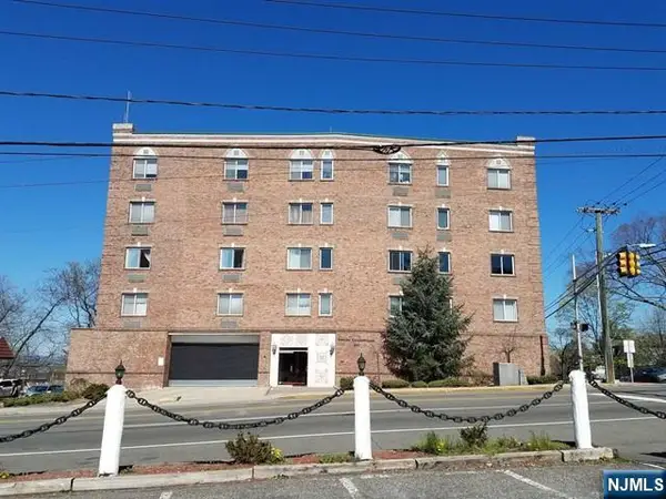 399 11th Street 205, Palisades Park, NJ 07650