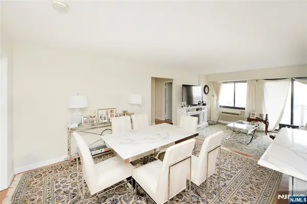 125 Prospect Avenue 10C, Hackensack, NJ 07601