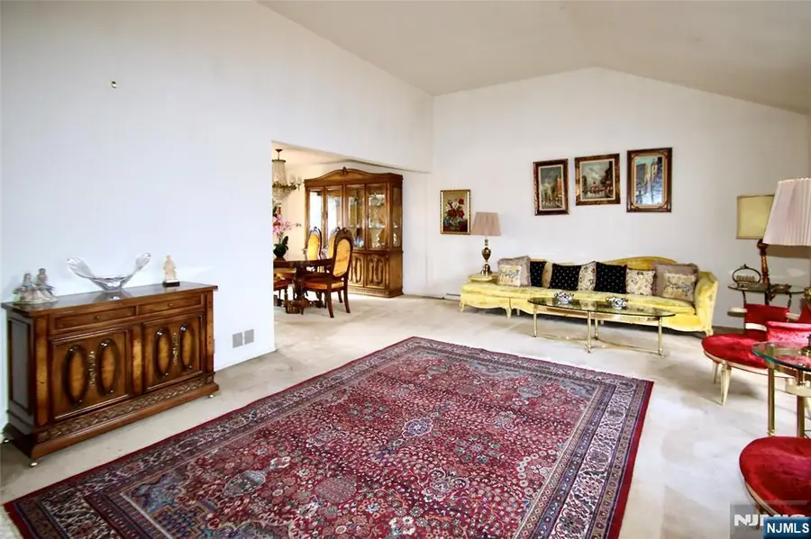 5-22 Dorothy Street, Fair Lawn, NJ 07410 - #3