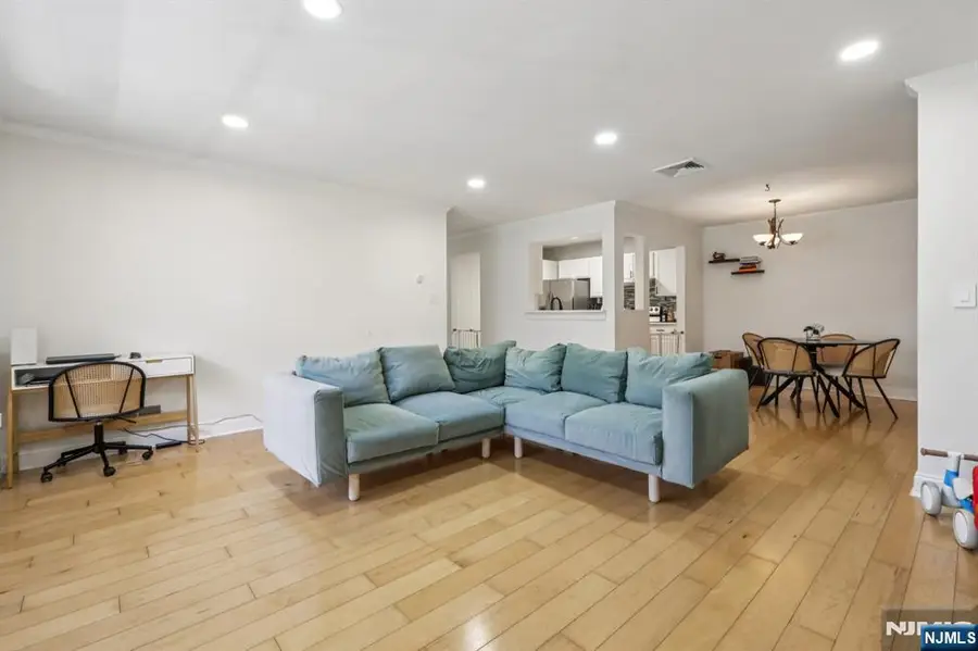 400 Crown Court 561, Edgewater, NJ 07020 - #3