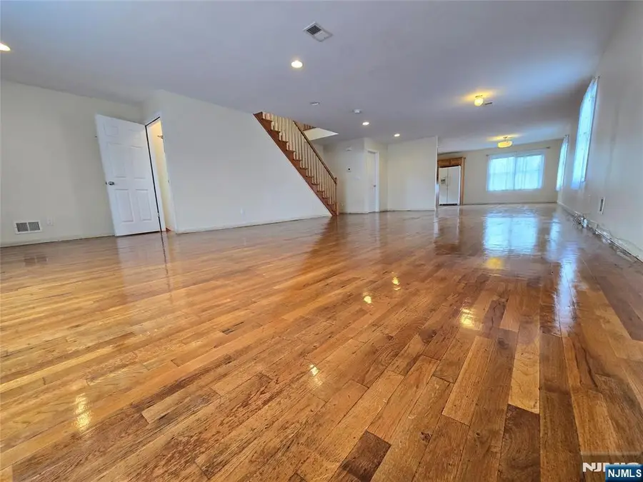 598 Broad Street, Carlstadt, NJ 07072 - #3