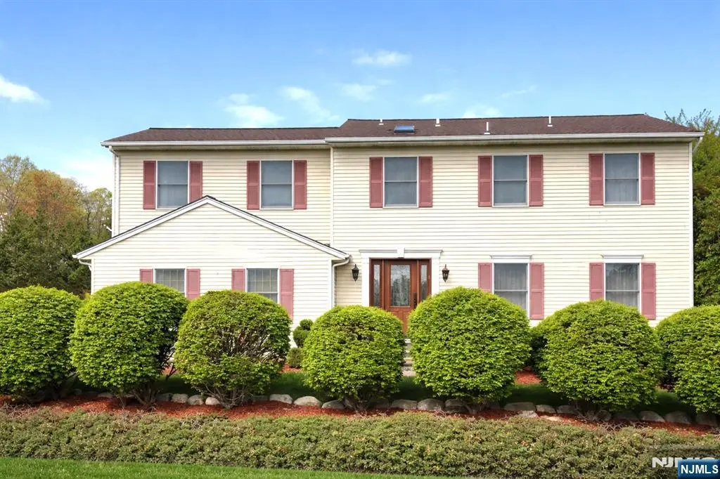 10 Viola Terrace, Township Of Washington, NJ 07676 - #1